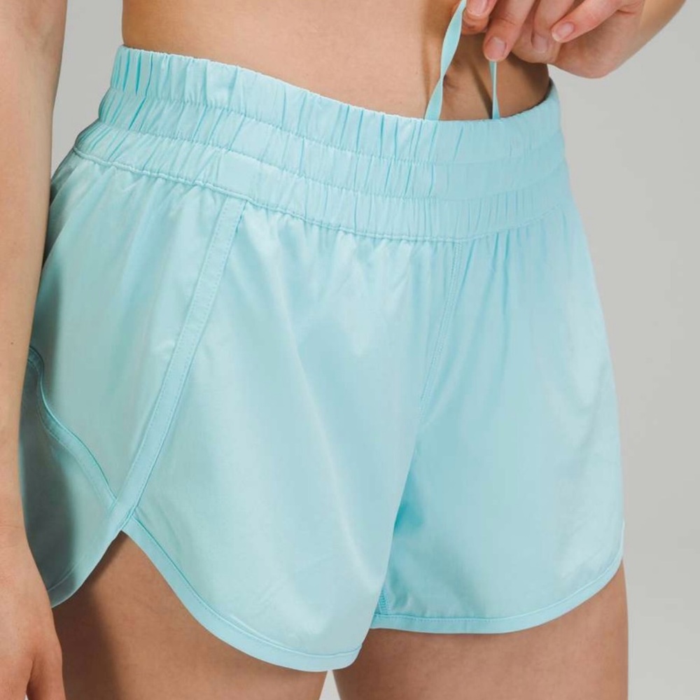 LULULEMON Women’s athletica Sky Blue Shorts Size 2